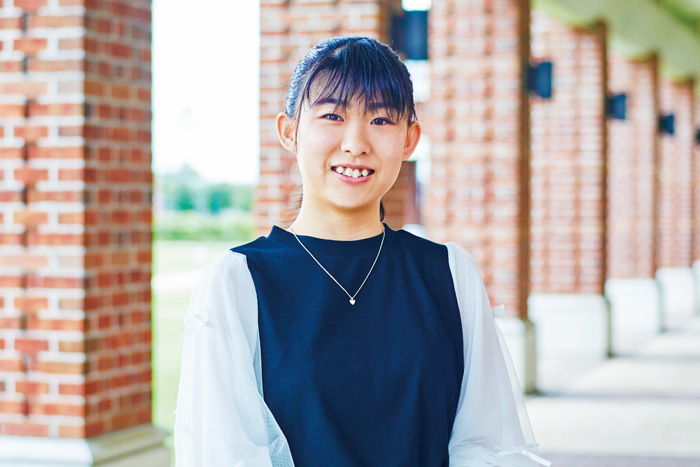 法学部 法律学科 1年次生 兵庫・県立明石城西高等学校 出身 松岡 愛蘭さん